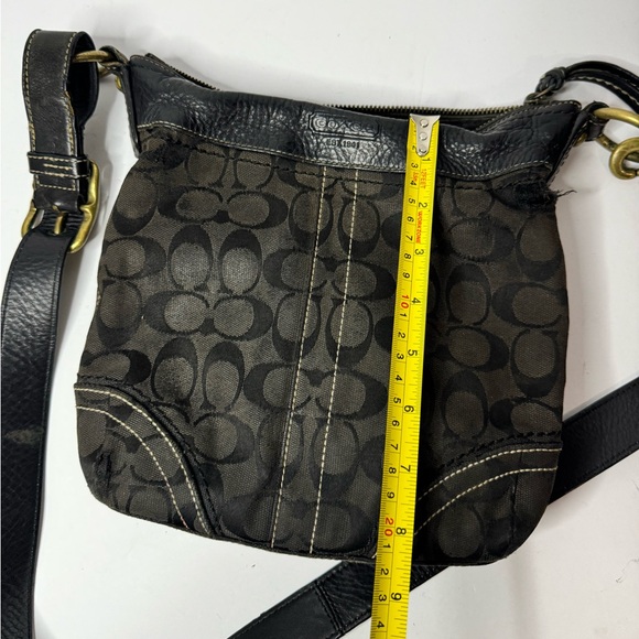 Coach Leather Trim Black Signature Logo Crossbody Bag G065-10402 - Picture 9 of 9